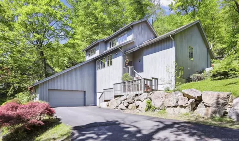 12 Ralto Ct, Danbury, CT 06811