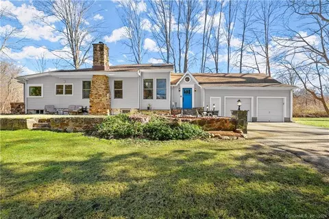 267 Derby Ave, Orange, CT 06477