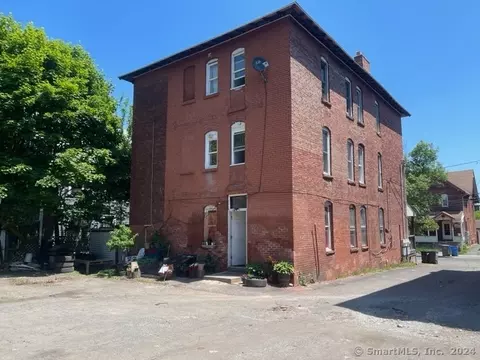 121-123 Babcock St, Hartford, CT 06106