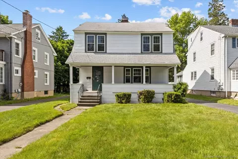 46 Robbins Dr, Wethersfield, CT 06109