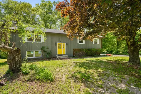 80 Briar Hill Rd, Norwich, CT 06360