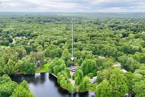 53 Wildwood Dr, Trumbull, CT 06611