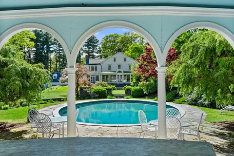 210 Doolittle Dr, Norfolk, CT 06058