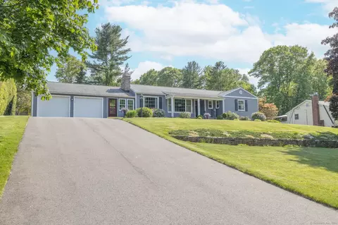 22 Rosewood Dr, Vernon, CT 06066