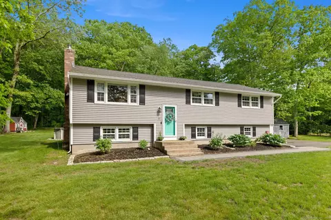 12 Stage Harbor Rd, Marlborough, CT 06447