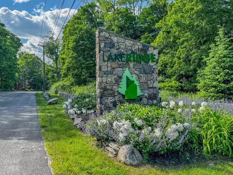 301 Cliffside Dr #301, Torrington, CT 06790