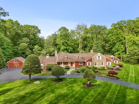 55 E Common Rd, Easton, CT 06612