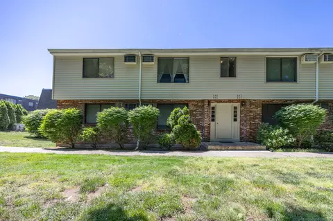 848 Blackstone Vlg #848, Meriden, CT 06450
