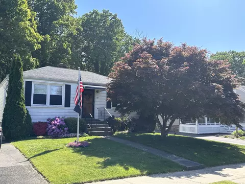 59 Pope St, East Haven, CT 06512