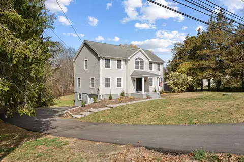 453 Boston Post Rd, East Lyme, CT 06333