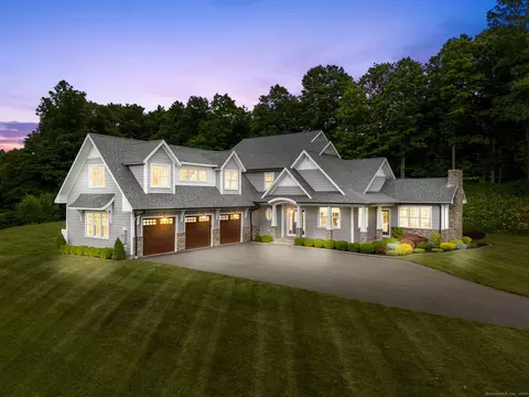 644 Savage St, Southington, CT 06489