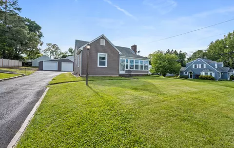 26 Prospect St, Portland, CT 06480