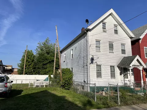 21 Edgar St, New Haven, CT 06519