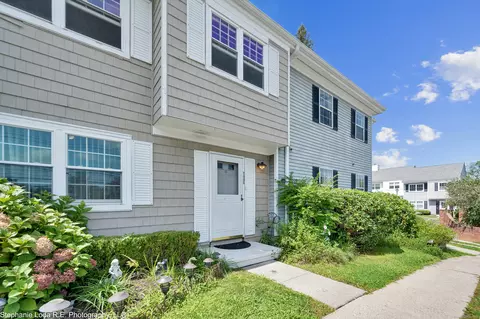 93 Park Ave #2006, Danbury, CT 06810