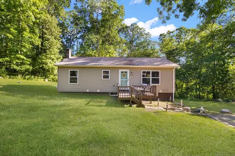 29 N Society Rd, Canterbury, CT 06331