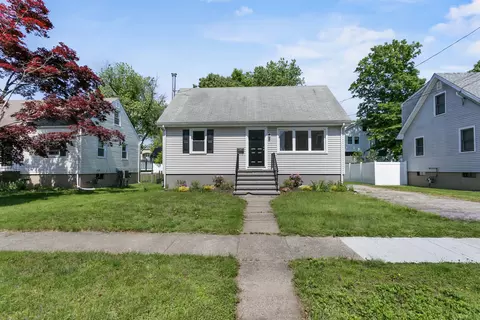 161 Mona Ter, Fairfield, CT 06824