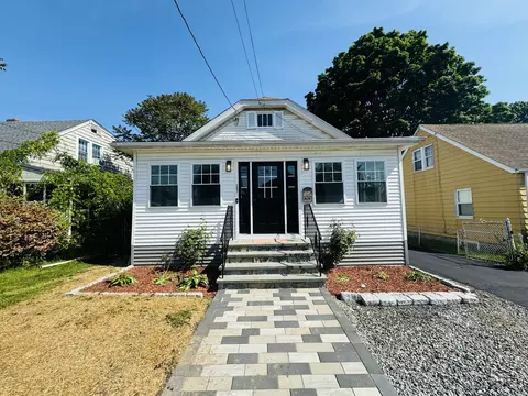 287 Jackson Ave, Bridgeport, CT 06606