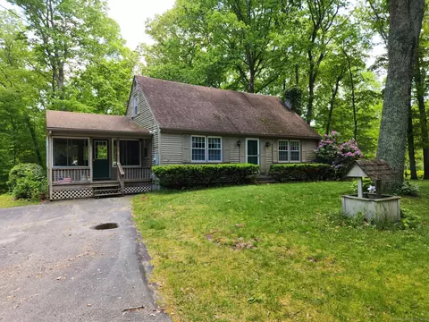 32 Barstow Rd, Lebanon, CT 06249