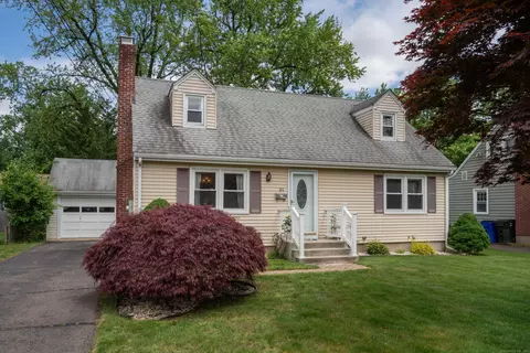 24 Brian Rd, West Hartford, CT 06110