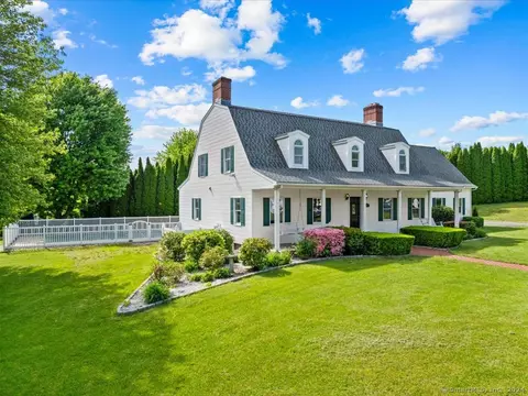 30 Old Sawmill Dr, Beacon Falls, CT 06403