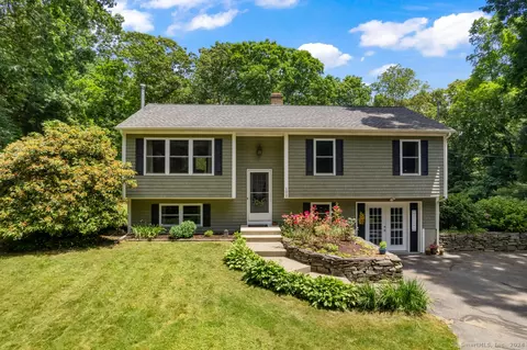 102 Rimek Rd, Lisbon, CT 06351
