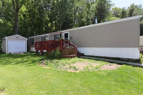 75 R And R Park, Killingly, CT 06241