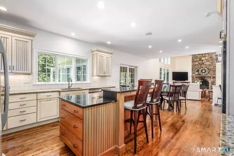 Kitchen - 44 Old Green Rd, Sandy Hook, CT 06482 photo 1 of 3