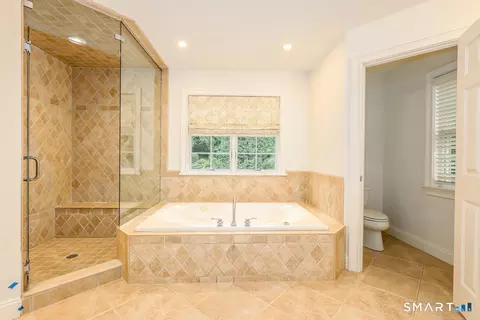 Bath - 44 Old Green Rd, Sandy Hook, CT 06482 photo 5 of 5
