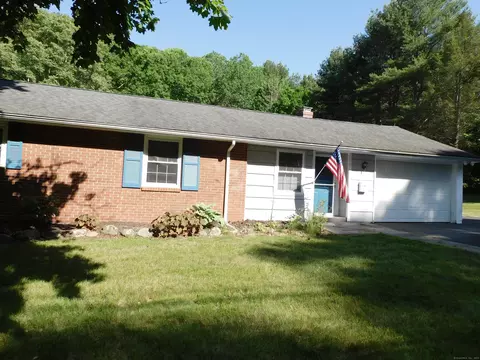 820 Green Hill Rd, Madison, CT 06443
