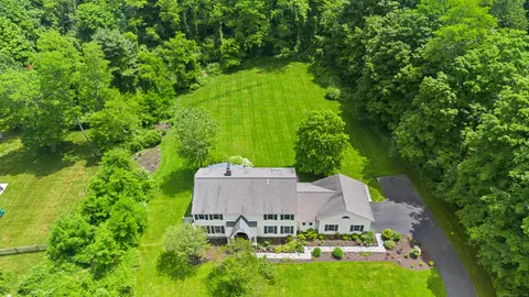 580 Ridgebury Rd, Ridgefield, CT 06877