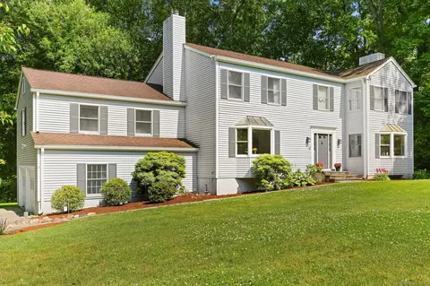 45 Skyview Dr, Stamford, CT 06902