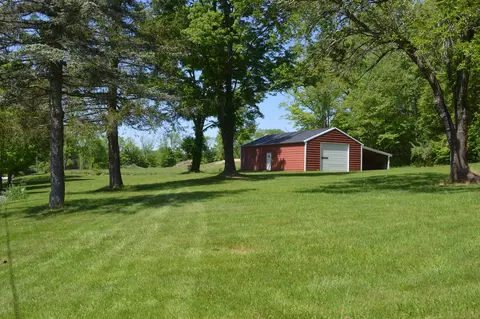 21 Covell Rd, Pomfret, CT 06259