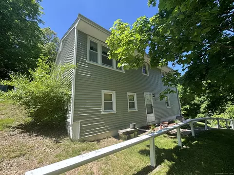 72 Evening Star Dr, Naugatuck, CT 06770