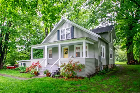 2223 S Britain Rd, Southbury, CT 06488