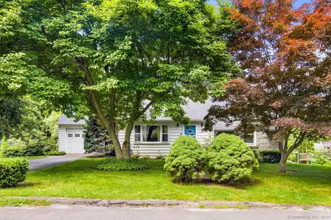 43 Greenbow St, Waterbury, CT 06708