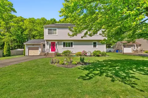 60 Tennyson Ave, North Haven, CT 06473
