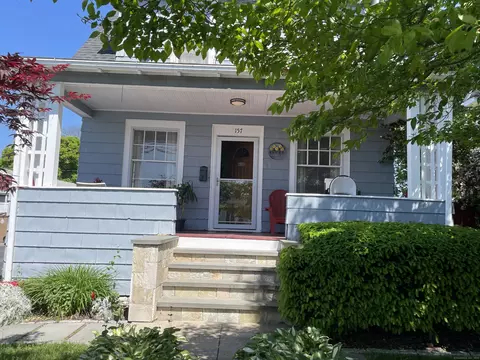 157 Lawn Ave, Stamford, CT 06902