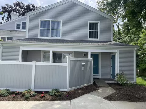 175 S End Rd #B13, East Haven, CT 06512