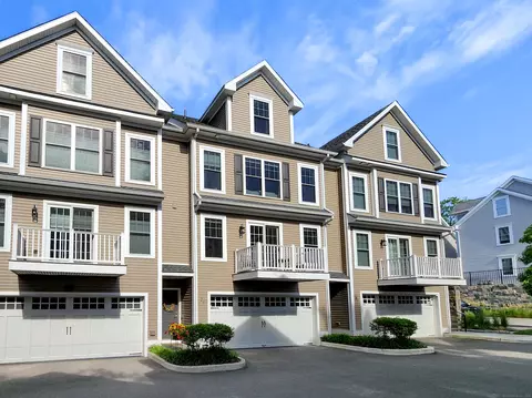 115 Colonial Rd #29, Stamford, CT 06906