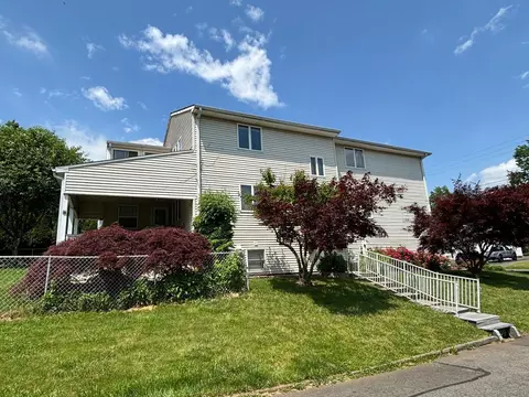 67 Roosevelt St #67, New Britain, CT 06051