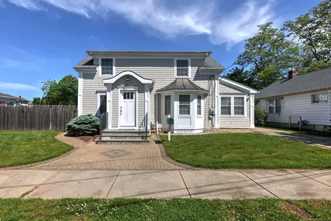57 North St, West Haven, CT 06516
