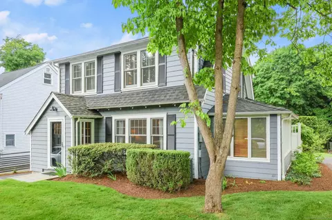 43 W Parish Rd, Westport, CT 06880