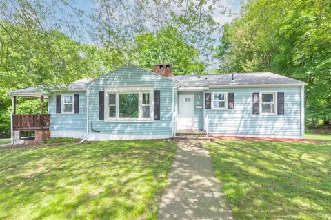 61 S 4th Ave, Norwich, CT 06360