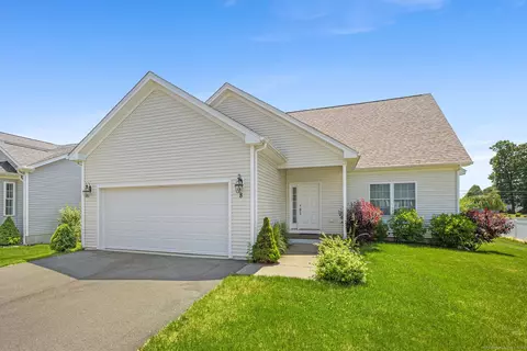 8 W River Rd, East Windsor, CT 06088