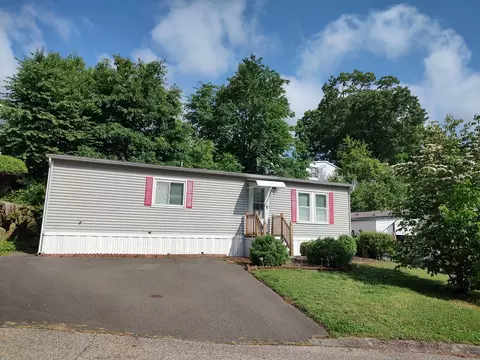 73 Woodland Park, Shelton, CT 06484