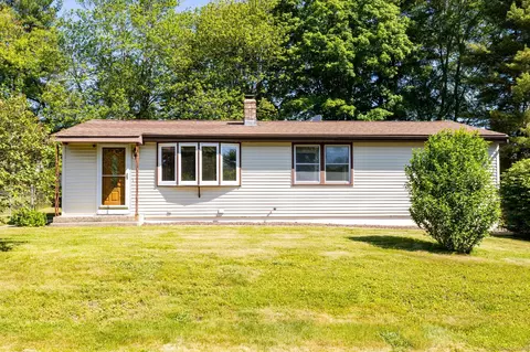 10 Kimann Dr, Plymouth, CT 06786