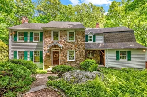 21 Oxbow Ridge Rd, Durham, CT 06422