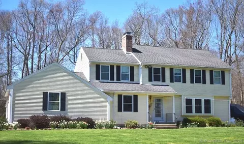 5 Tammie Ann Dr, East Hampton, CT 06424