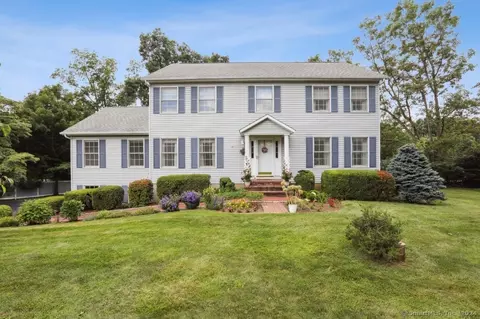 31 Corn Tassle Rd, Danbury, CT 06811