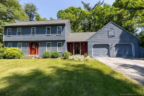 2 Stony Ridge Rd, Windham, CT 06256